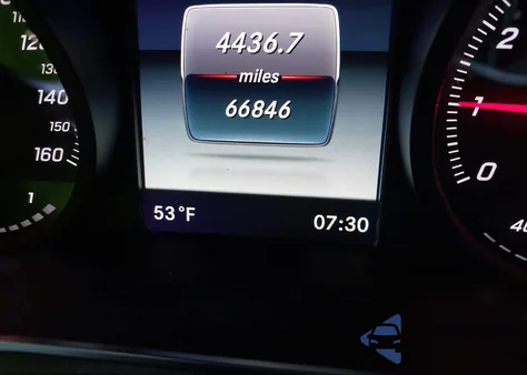 2017 Mercedes C300 из США, поврежденный, VIN 55SWF4AB9HU205391